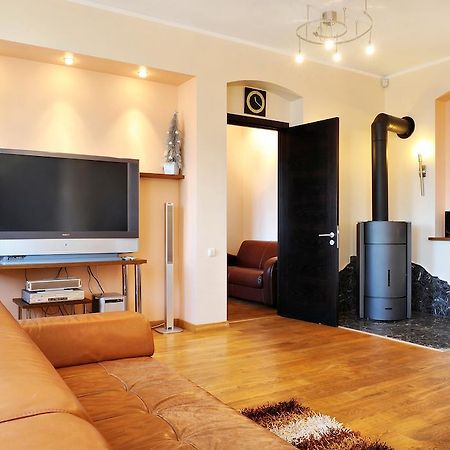 Raina Lux Apartment リガ 部屋 写真