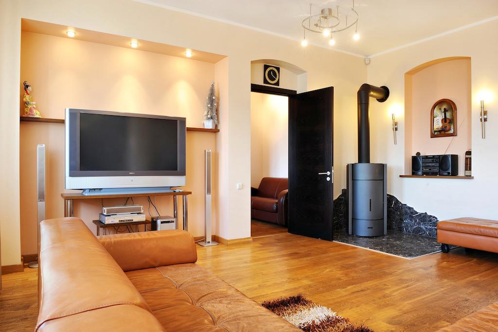 Raina Lux Apartment リガ 部屋 写真